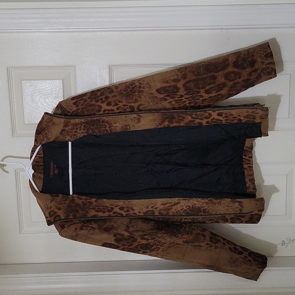 Blazer / Sweater / Coat - Picture 5 of 7